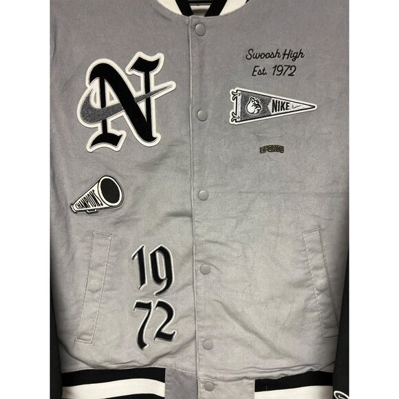 NEW! Nike Men's Swoosh High Corduroy Bomber Jacket Wolf Grey Black Size Large - Picture 4 of 11